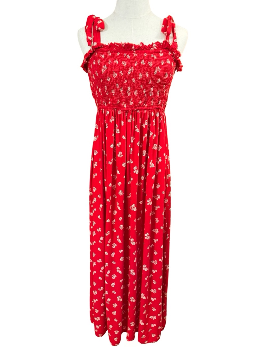 Forever 21 Red Floral Smocked Maxi Dress Size Large